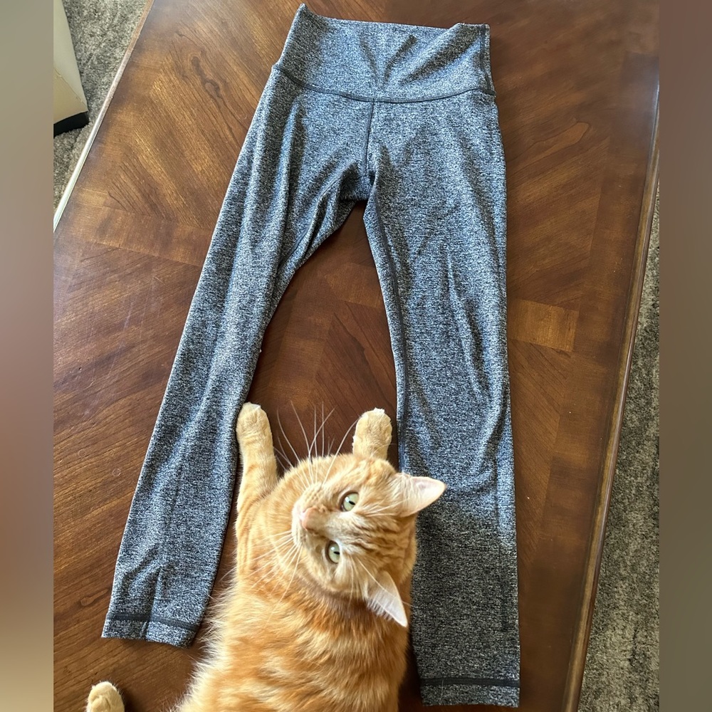 GREY LULULEMON LEGGINGS